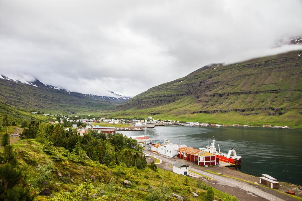 Hafaldan Hi Hostel - Harbour Building Seydisfjordur Eksteriør bilde